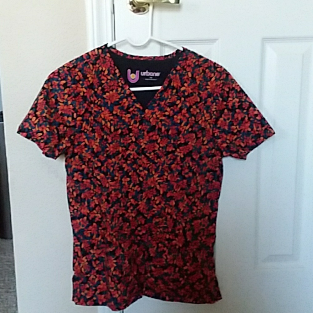 Scrub top